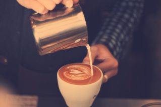 Latte Art Kurs Frankfurt  Schaumiges Vergnügen