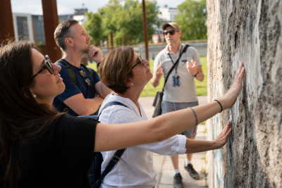 Mauer Tour Berlin Mauer Tour – Schicksale, Liebesgeschichten und Helden