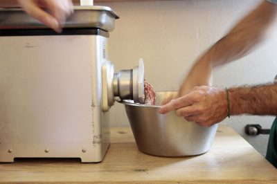 Wurst-Kochkurs bei Herrmannsdorfer in Glonn Herrmannsdorfer Bratwurst