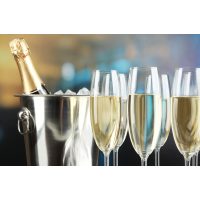 Betriebsausflug Regensburg mit Weinprobe - prickelnder Aperitif