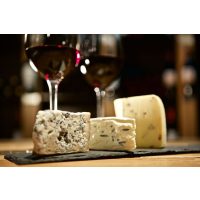 Wein + Käse Tasting