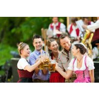 Firmenfeier München - Kollegen auf dem Oktoberfest