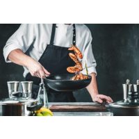 Kochkurs Augsburg – Garnelen in der Pfanne schwenken