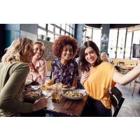 Kulinarische Stadtführung Stuttgart - Freundinnen in Restaurant