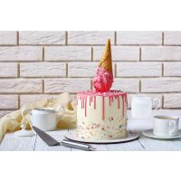 Torten-Kurs Essen – Drip Cake mit Eis