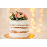 Torten-Kurs Frankfurt – hübscher Naked Cake mit Blumen