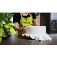 Tortenkurs Frankfurt – elegante weiße Fondanthülle