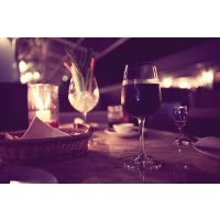 Weihnachtsfeier in Bad Nauheim – mit Wein anstoßen