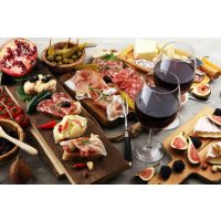 Weinprobe München: passend ausgewählte Antipasti