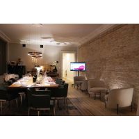 WEinprobe Berlin gute Weine mit schöner Kunst