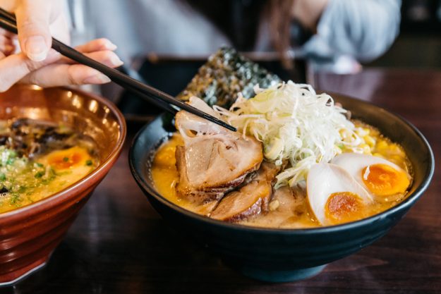 Asia-Kurs Bonn –  Ramen essen