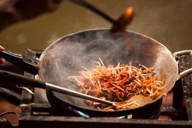 Streetfood-Kochkurs Hamburg – Pad Thai im Wok