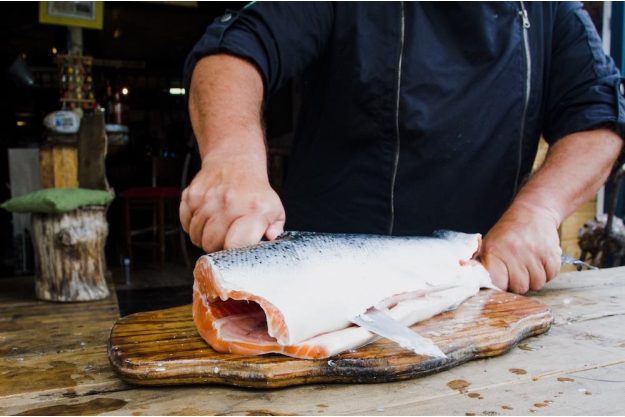 Sushi-Kurs-Bonn – Fisch filetieren