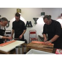 Sushi-Kurs-Fortgeschrittene-Bonn – Fisch professionell filetieren