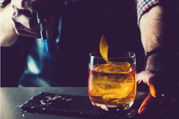 Cocktailkurs Frankfurt - Cocktail und Bunsenbrenner