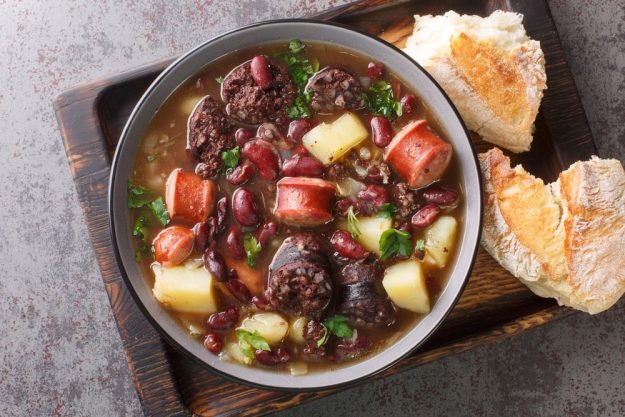 Portugiesischer Kochkurs Berlin – Eintopf mit Wurst und Brot