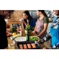Junggesellenabschied mit Kochkurs  – Freunde kochen