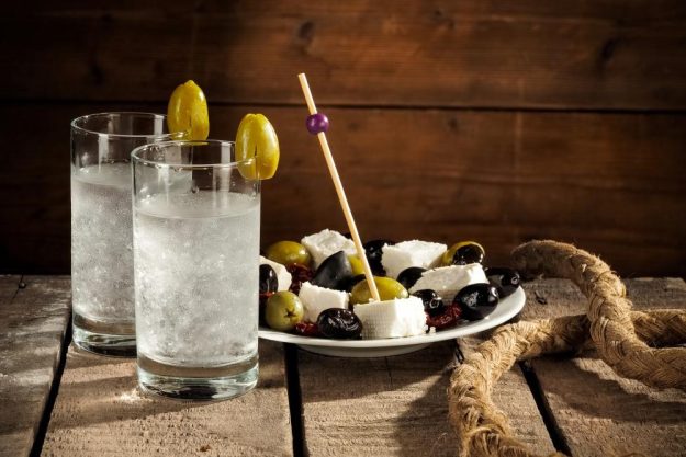 Online-Erlebnisreise-Griechenland Ouzo und andere kulinarische Köstlichkeiten