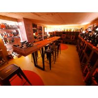 Der Tasting Table im WeinWohnZimmer