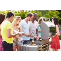 Teambuilding-Grillkurs Nürnberg am Grill Schlange stehen